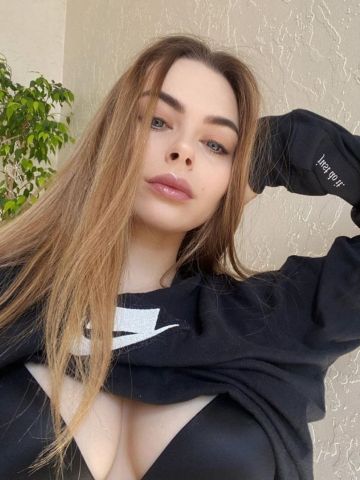 Проститутка Арнелла